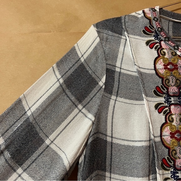 Anthropologie | Akemi & Kin Dalton Embroidered Plaid Flannel Popover Top Size S - Picture 7 of 14